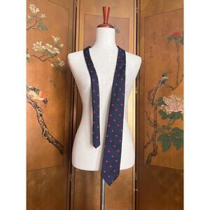 Vintage necktie in navy blue with red hearts